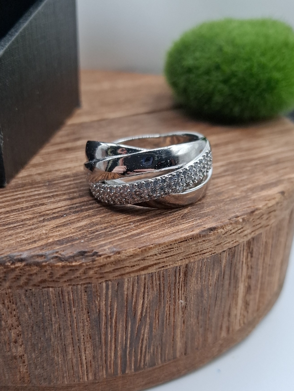 Crystal-Accented Crossover Ring Size 8 R835
